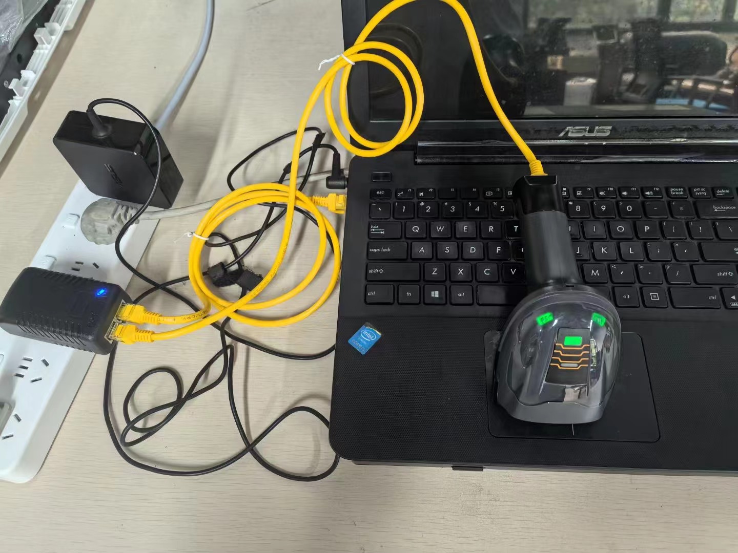 網口掃碼槍，支持POE供電，一根網線解決供電和通信.jpg